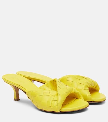 Mules Blink 50 en cuir Intrecciato - Bottega Veneta - Modalova