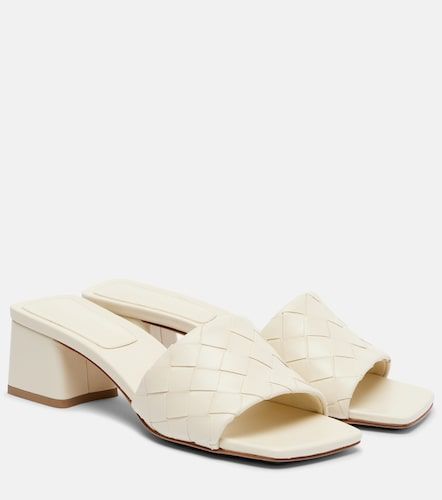 Mules Parco 45 en cuir Intrecciato - Bottega Veneta - Modalova