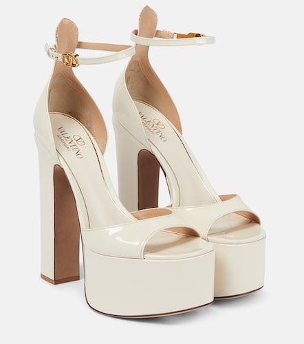Sandales Tan-Go à plateau en cuir verni - Valentino Garavani - Modalova