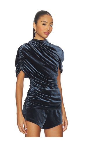 X REVOLVE Evianna Velvet Top en . Taille S. Also en XS, M, L - Amanda Uprichard - Modalova