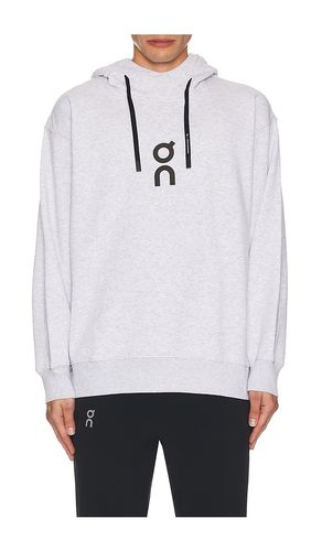 SWEAT À CAPUCHE en . Taille L. Also en M, S, XL/1X, XS, XXL/2X - On - Modalova