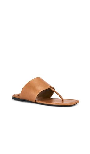PLAT MARTHA en . Taille 6. Also en 7.5, 8, 8.5, 9.5, 10 - Schutz - Modalova