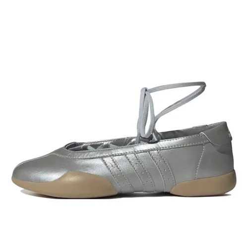 Taekwondo Mei Ballet Silver Metallic Gum - Adidas - Modalova
