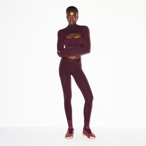 X SKIMS Women's Vintage Seamless Shrug Currant - Nike - Modalova