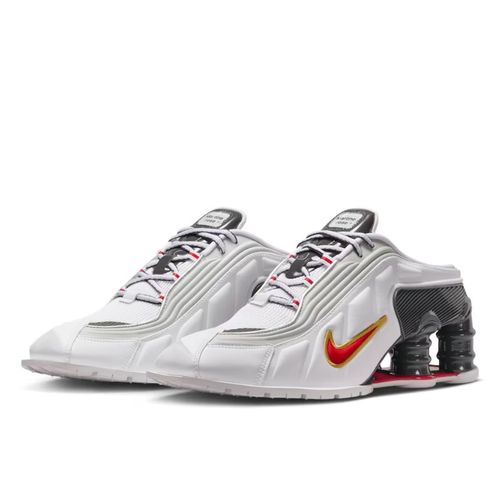Shox MR4 Mule Martine Rose Metallic Platinum Varsity Red - Nike - Modalova