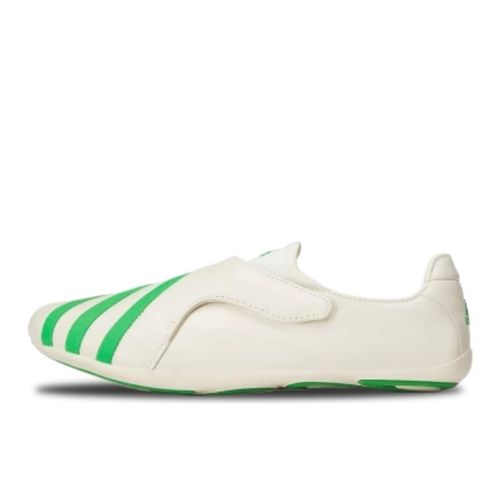 Vario Flat Earther Pharrell White Green - Adidas - Modalova
