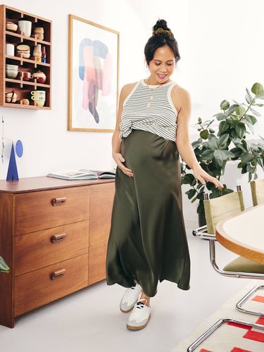 Jupe longue de grossesse effet satiné kaki - Vertbaudet - Modalova