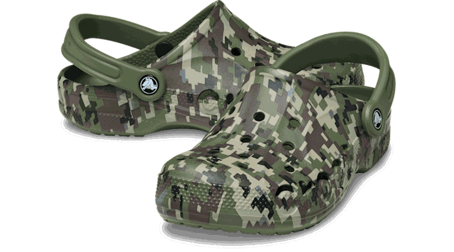 Baya Seasonal Printed Sabots Unisex Army Green / Multi 36 - Crocs - Modalova