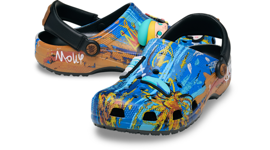 POP MART MOLLY Classic Sabots Unisex Multi 43 - Crocs - Modalova