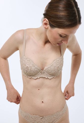 Soutien-gorge corbeille paddé CAMILLE en dentelle - MONOPRIX - Modalova
