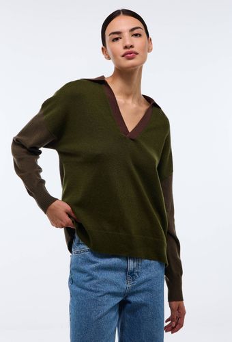 Pull col polo contrasté contenant de la laine et du cachemire - MONOPRIX - Modalova