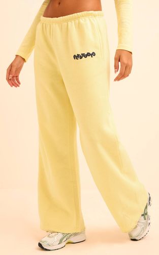 Yellow Jogging Beurre PLT Studio À Taille Fine Et Imprimé Synthétiqueff | Taille XL - PrettyLittleThing - Modalova