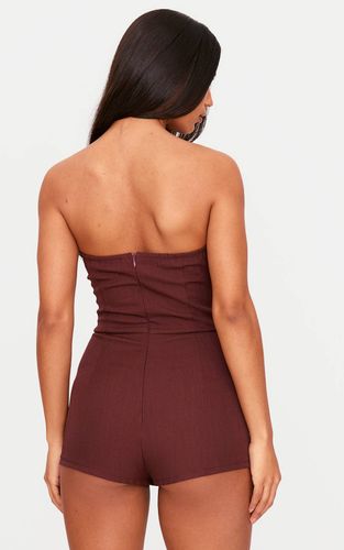 Dark Wine Combinaison-short Bandeau À Détail Corset En Tissu Structuré Tissé | Taille 42 - PrettyLittleThing - Modalova