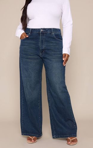 Jean Grande Taille Jambe Large | Taille 44 - PrettyLittleThing - Modalova