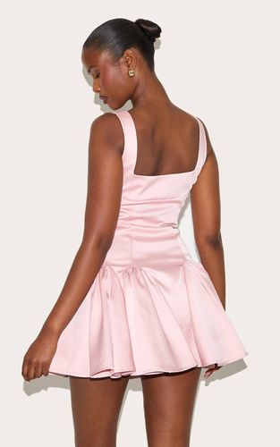 Baby Pink Robe Droite Plissée À Détail Poitrine | Taille 42 - PrettyLittleThing - Modalova