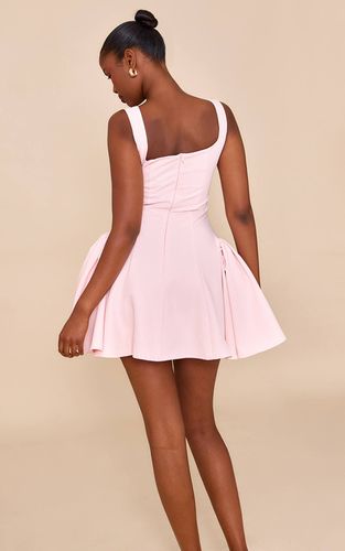 Pale Pink Robe Droite Tissée À Encolure Carrée | Taille 42 - PrettyLittleThing - Modalova