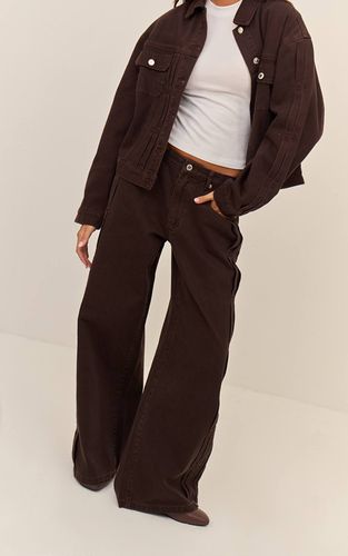 Dark Chocolate Jean En Denim À Détails Plissés | Taille 42 - PrettyLittleThing - Modalova