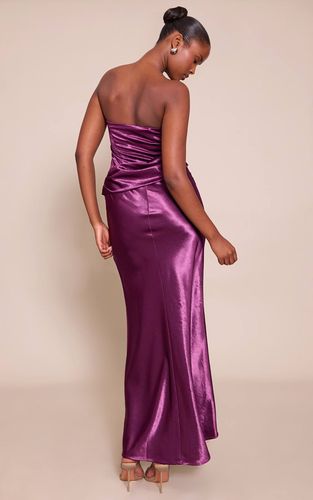 Purple Robe Longue Bustier À Détail Plissé Sur Le Buste | Taille 36 - PrettyLittleThing - Modalova