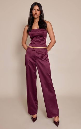Dark Wine Pantalon Droit Taille Basse En Satin | Taille 42 - PrettyLittleThing - Modalova