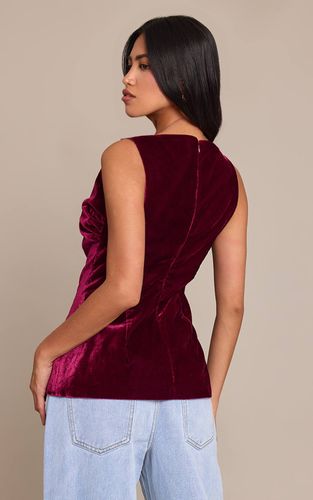 Dark Wine Haut Ajusté En Velours Col Bateau | Taille 32 - PrettyLittleThing - Modalova
