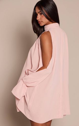 Baby Pink Robe Mini À Col Montant Et Volants Petite | Taille 42 - PrettyLittleThing - Modalova