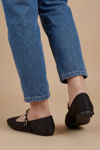 Ballerines Jem En Satin Avec Broche Fleur Détail Bride Maryjane | Taille 41 - Oasis - Modalova