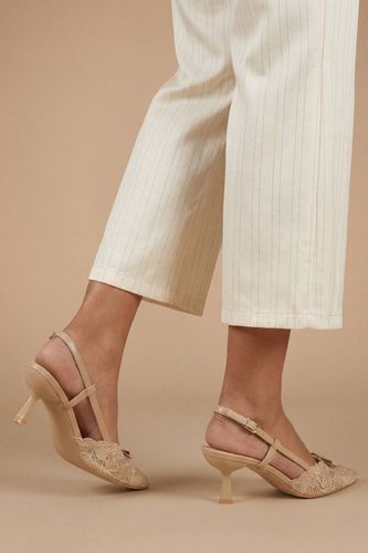 Escarpins À Bride Arrière Kitty En Dentelle Avec Nœud Et Petit Talon | Taille 36 - Oasis - Modalova
