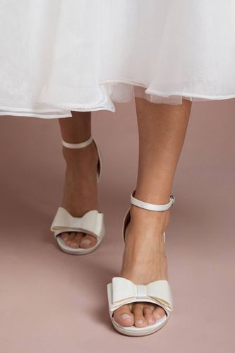 Sandales de Mariée Tala en Satin à Nœud Structuré Talon Haut Plateforme | Taille 41 - Coast - Modalova