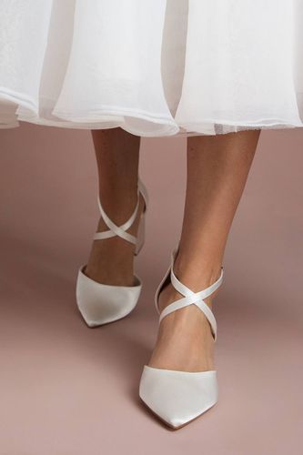 Chaussures de Mariée Escarpins à Bride Croisée en Satin Bout Pointu Talon Bloc Coupe Large | Taille 41 - Coast - Modalova