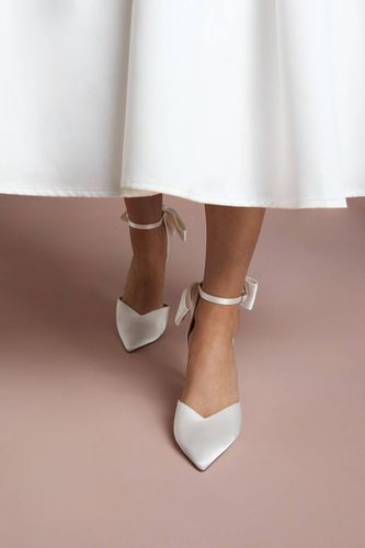 Escarpins de Mariée Kittie à Nœud Satiné Bout Pointu Talon Aiguille Haut Confort | Taille 41 - Coast - Modalova