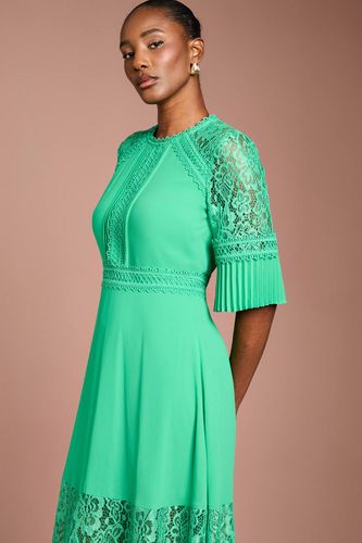Robe Mi-longue à Inserts en Dentelle | Taille 44 - Coast - Modalova