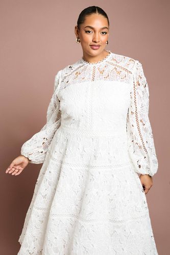 Robe Grande Taille À Manches Longues Avec Empiècements En Dentelle | Taille 48 - Coast - Modalova