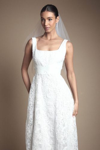 Robe de Mariée Muse à Détail Croisé en Dentelle | Taille 46 - Coast - Modalova