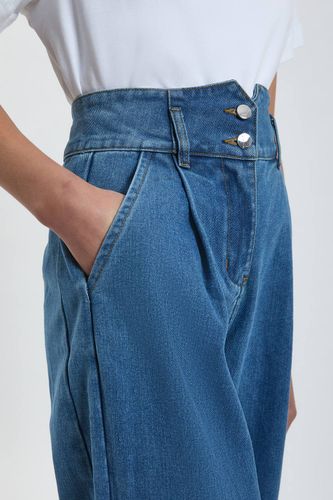 Pantalon en jean à jambes larges | Taille 16 - KarenMillen - Modalova