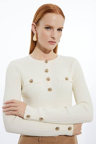 Haut en maille côtelée à manches longues à garniture militaire | Taille Medium - KarenMillen - Modalova