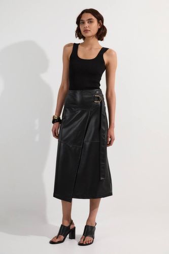 Jupe midi portefeuille en synthétique avec détail noué | Taille 12 - KarenMillen - Modalova
