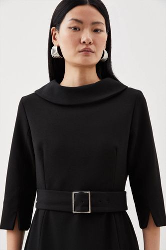 Petite Robe Midi Crêpe Structurée sur Mesure à Col Roulé et Coupe Évasée | Taille 16 - KarenMillen - Modalova