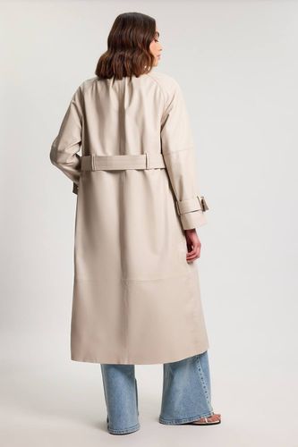 Trench-coat En Cuir Avec Ceinture | Taille 16 - KarenMillen - Modalova