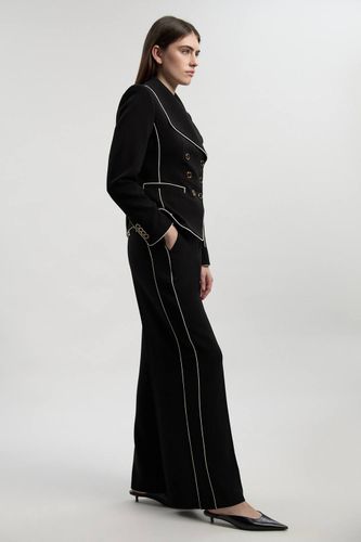 Pantalon Tailleur Jambe Large à Stretch Compact avec Liserés Contrastants | Taille 16 - KarenMillen - Modalova