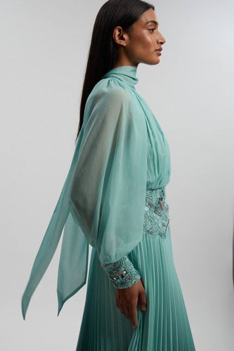 Robe Midi Plissée En Georgette Crêpée Ombrée Avec Détails Ornementés | Taille 12 - KarenMillen - Modalova