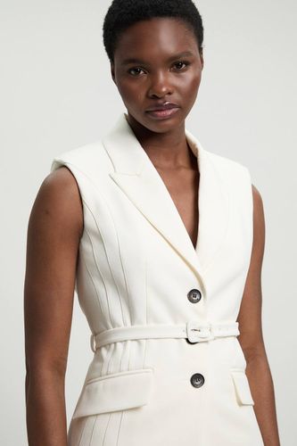 Blazer Sans Manches Cintré En Crêpe Structuré Avec Ceinture Petite | Taille 14 - KarenMillen - Modalova