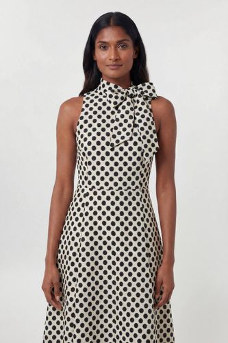 Robe Midi Cintrée À Col Nœud Et Jupe Ample En Jacquard À Pois | Taille 16 - KarenMillen - Modalova
