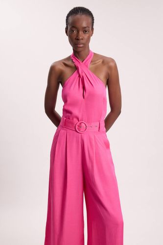 Combinaison-pantalon À Jambes Larges En Viscose Lin Premium Avec Encolure Croisée Dos-nu Et Ceinture | Taille 16 - KarenMillen - Modalova