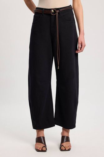Jean Jambe Tonneau En Denim Avec Ceinture | Taille 16 - KarenMillen - Modalova