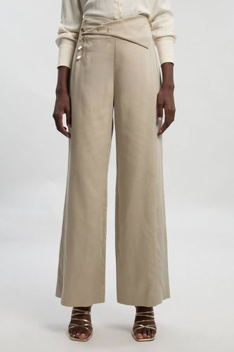 Pantalon Petite en Lin Ajusté à Jambes Larges avec Boutonnage Devant | Taille 16 - KarenMillen - Modalova