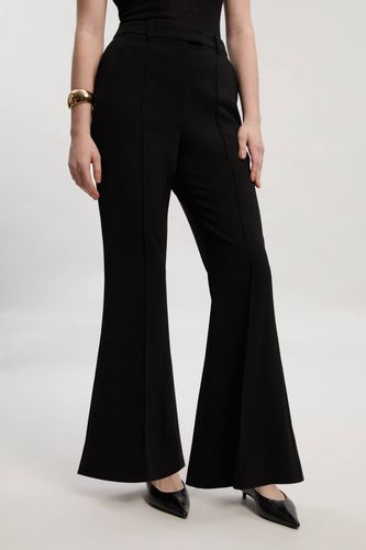 Pantalon Tailleur Évasé Poli | Taille 16 - KarenMillen - Modalova