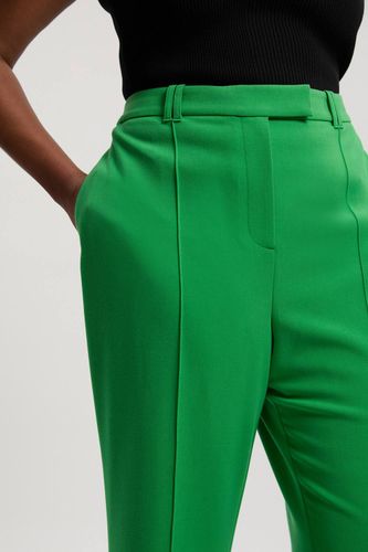 Pantalon De Tailleur Évasé Bootcut Stretch Compact Grande Taille | Taille 20 - KarenMillen - Modalova