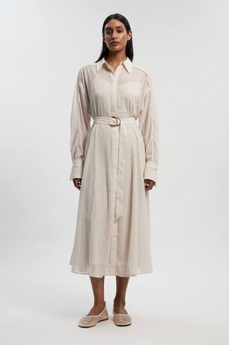 Robe Maxi Chemise À Manches Longues Ornée De Strass Thermocollants Petite Taille | Taille 16 - KarenMillen - Modalova