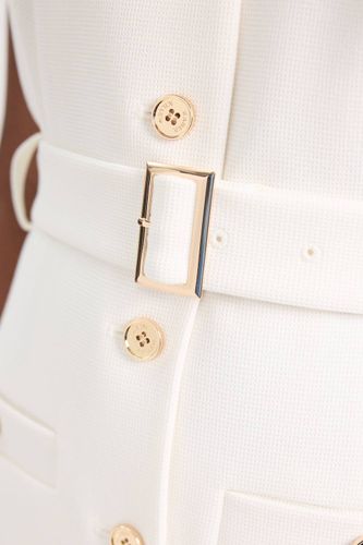 Robe Mini Moulante Texturée À Col Montant Avec Ceinture | Taille 16 - KarenMillen - Modalova