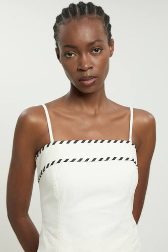Haut Ajusté En Mélange De Lin Avec Coutures Contrastées | Taille 18 - KarenMillen - Modalova